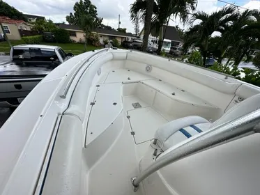 2004 Robalo R260 Center Console