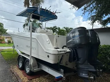 2004 Robalo R260 Center Console