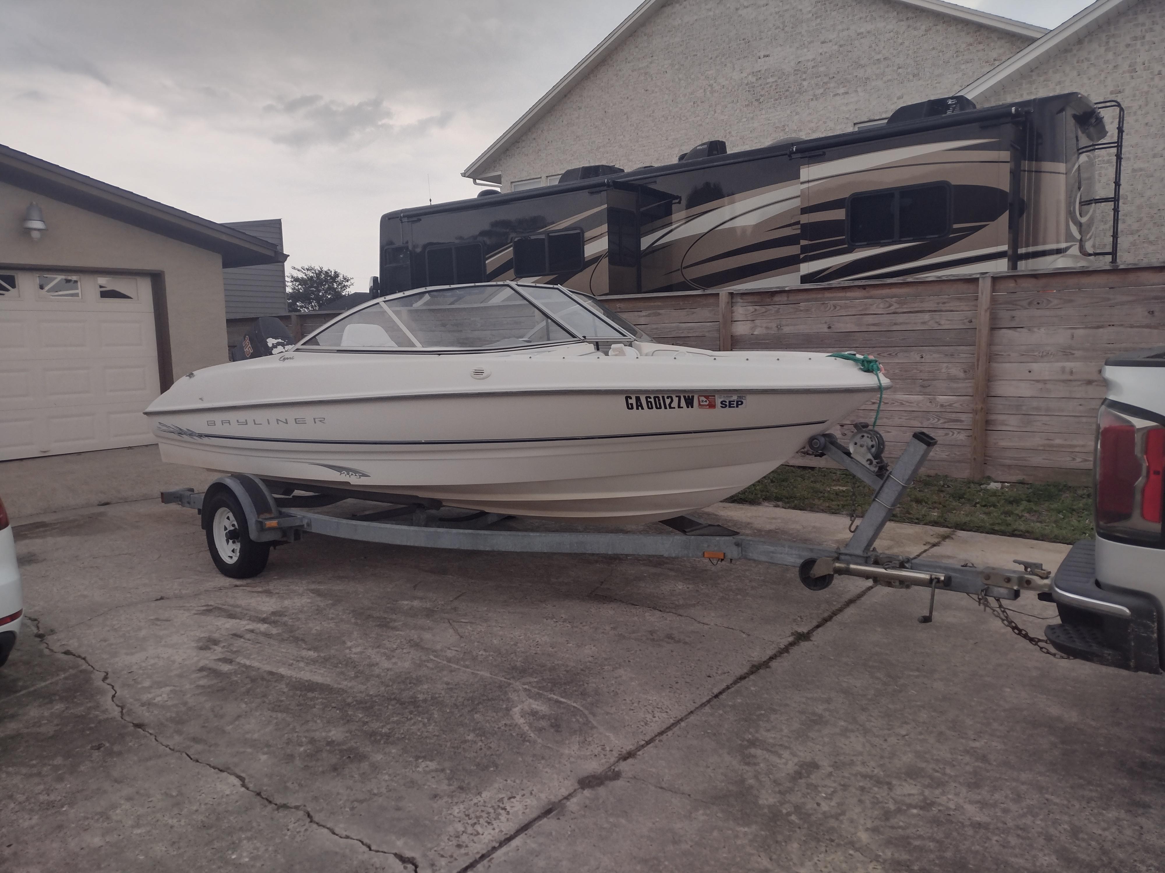 Used 1998 Bayliner 1850 Capri SE, 32405 Panama City - Boat Trader