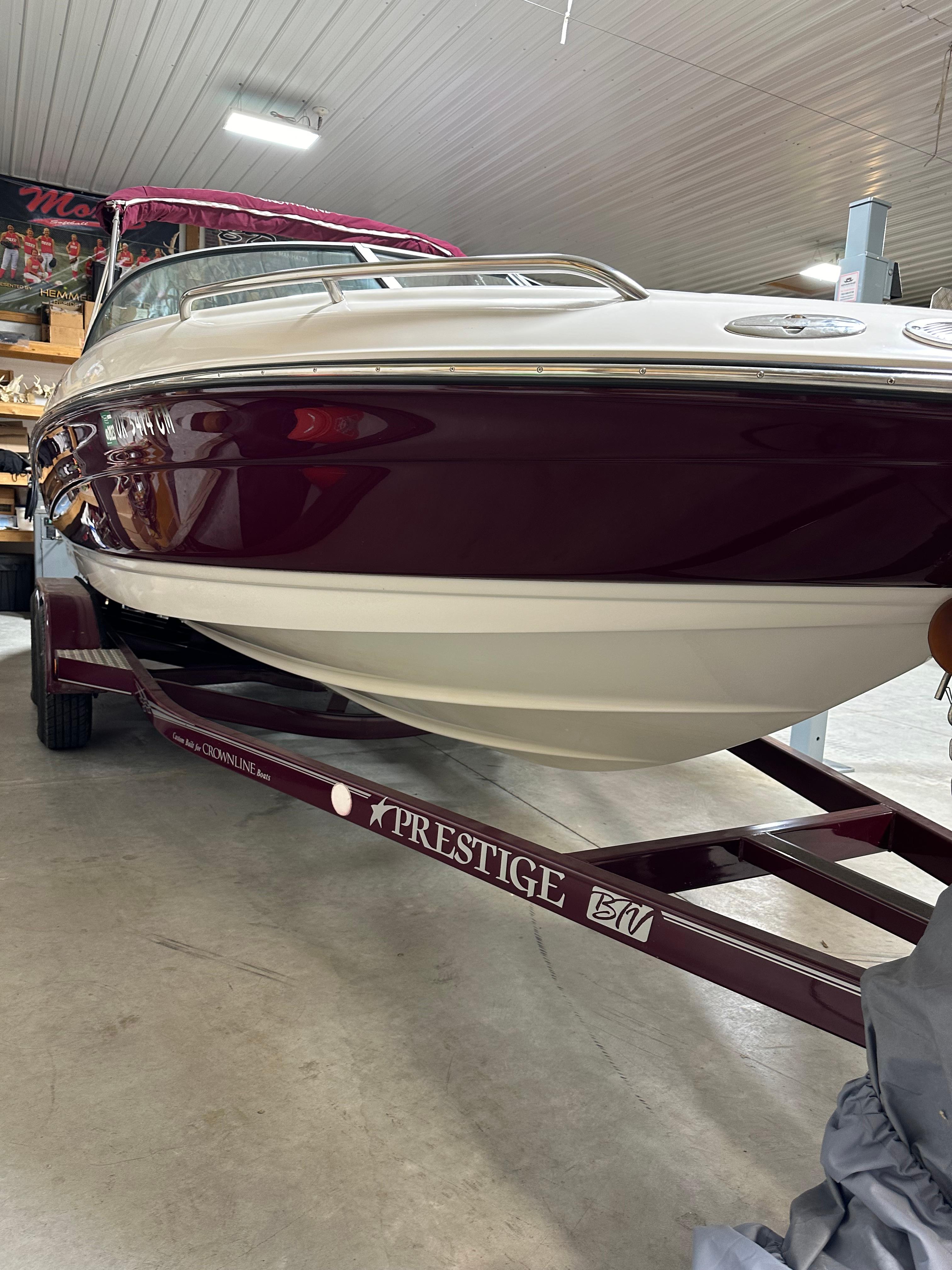 Used 2004 Crownline 216 LS, 66503 Manhattan - Boat Trader