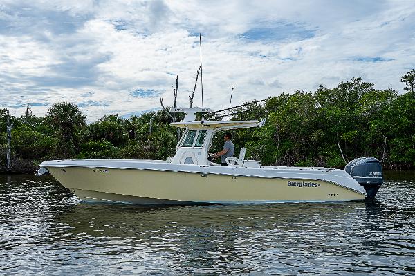 Used 2010 Everglades 320CC, 33477 Jupiter - Boat Trader