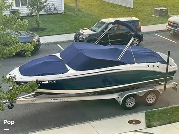 2018 Chaparral H2O 21 Deluxe