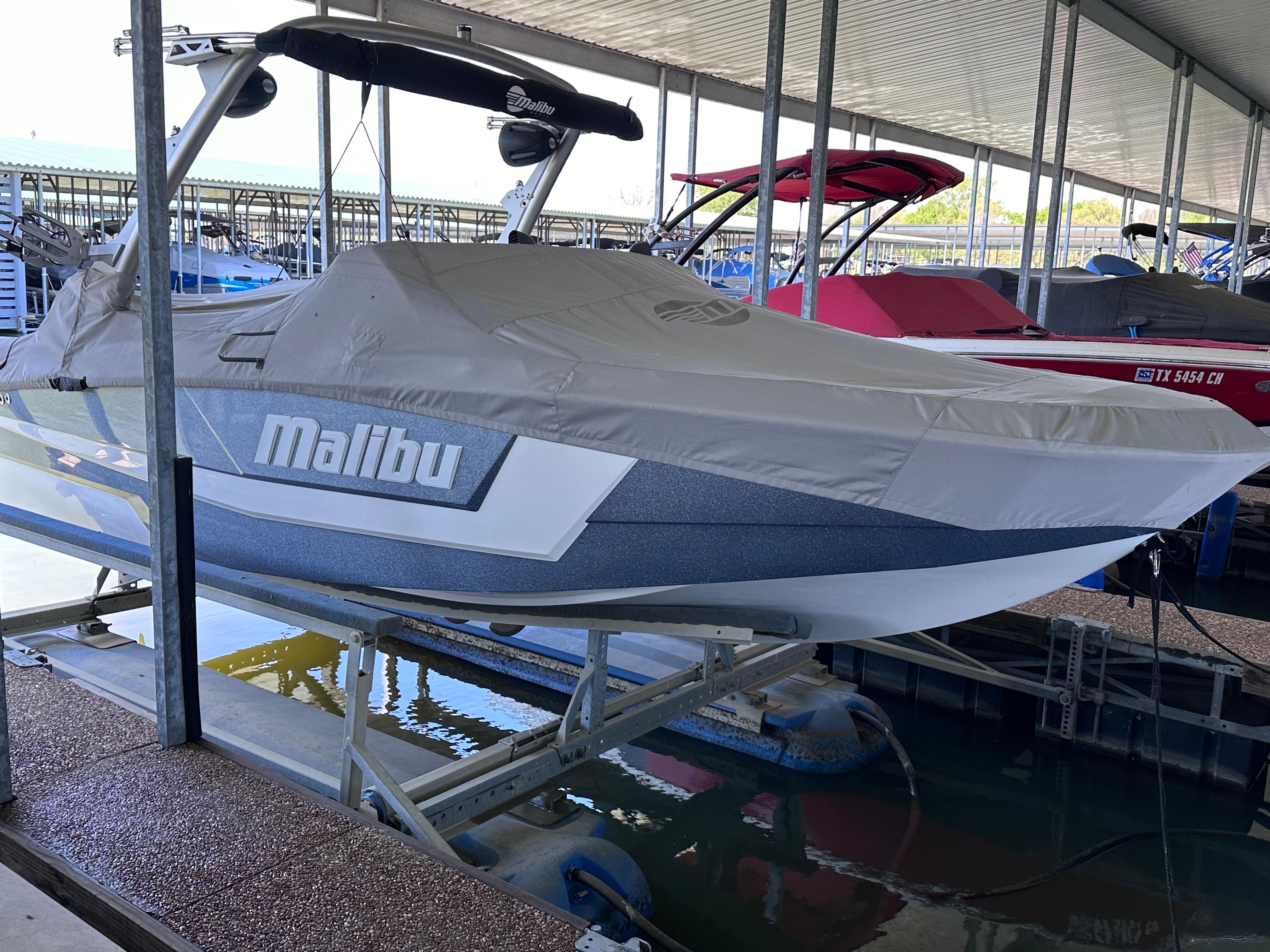 2022 Malibu Wakesetter 21 LX