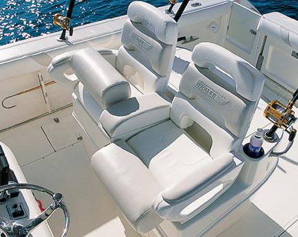 2005 Boston Whaler 320 Outrage