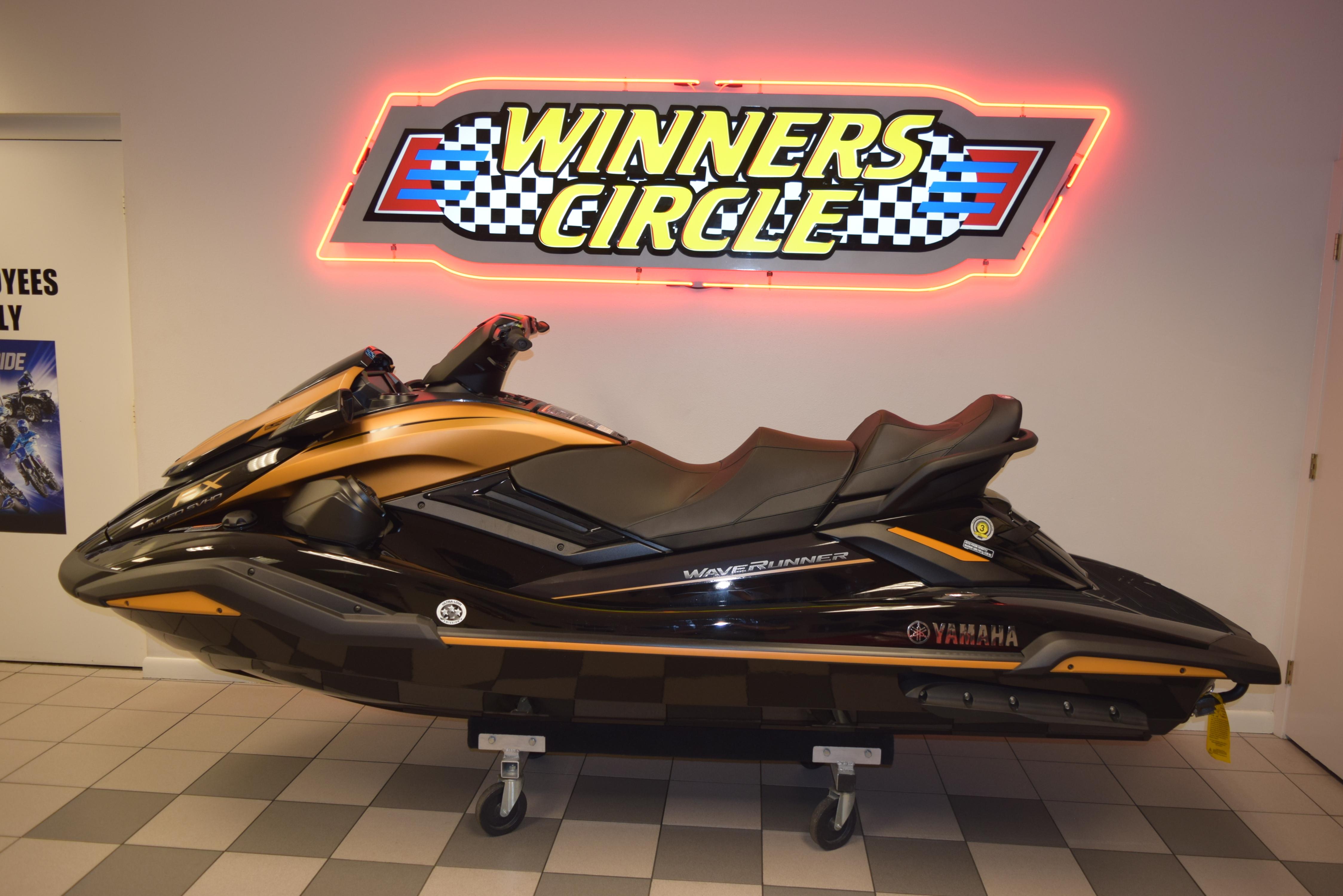 2024-yamaha-waverunner-fx-