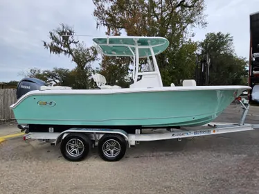 2025 Sea Hunt Ultra 229