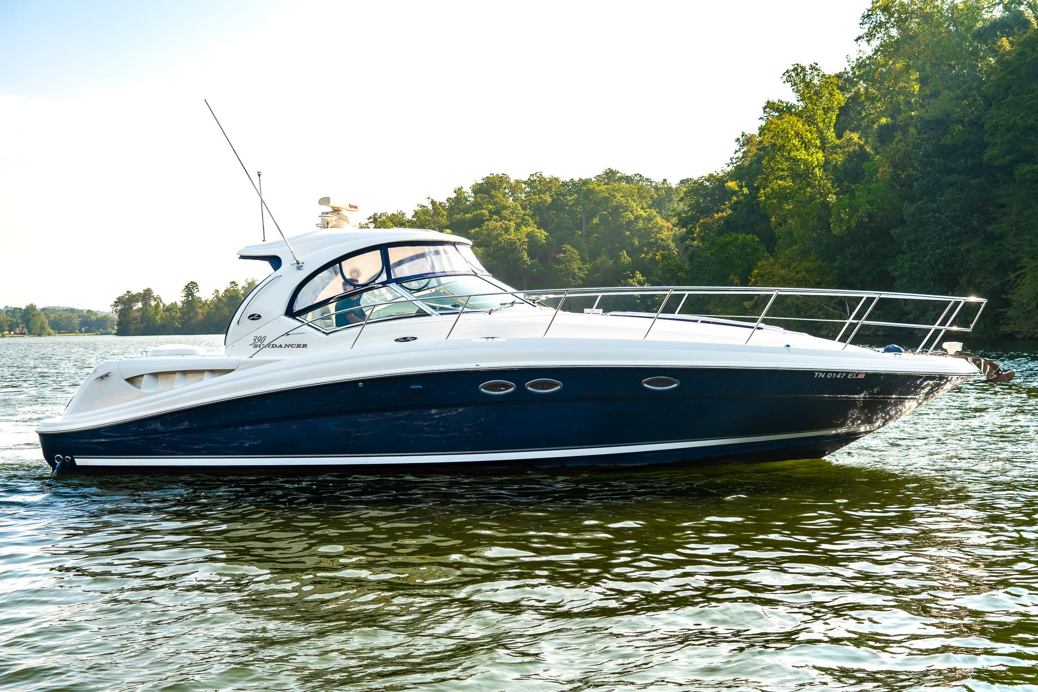 2004 Sea Ray 390 Sundancer