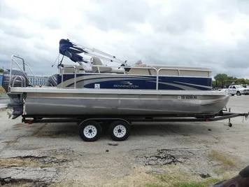 2010 Bennington Pontoon