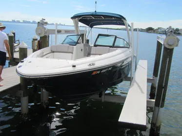 2011 Sea Ray 250 SLX