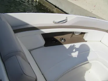 2011 Sea Ray 250 SLX