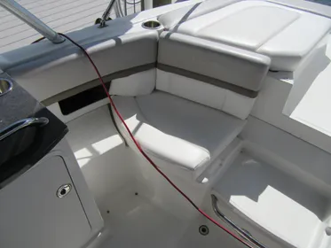 2011 Sea Ray 250 SLX