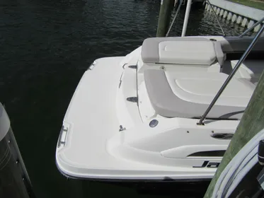 2011 Sea Ray 250 SLX