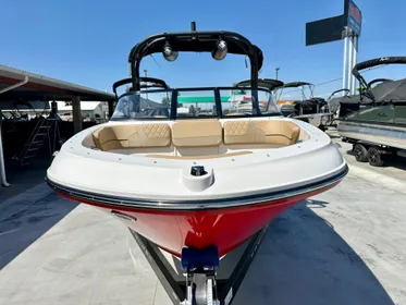 2023 Bayliner VR4 Bowrider w/ 200HP Mercruiser!