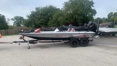 2024 Phoenix Bass Boats 721 Pro XP