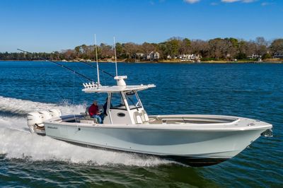 2022 Regulator 34