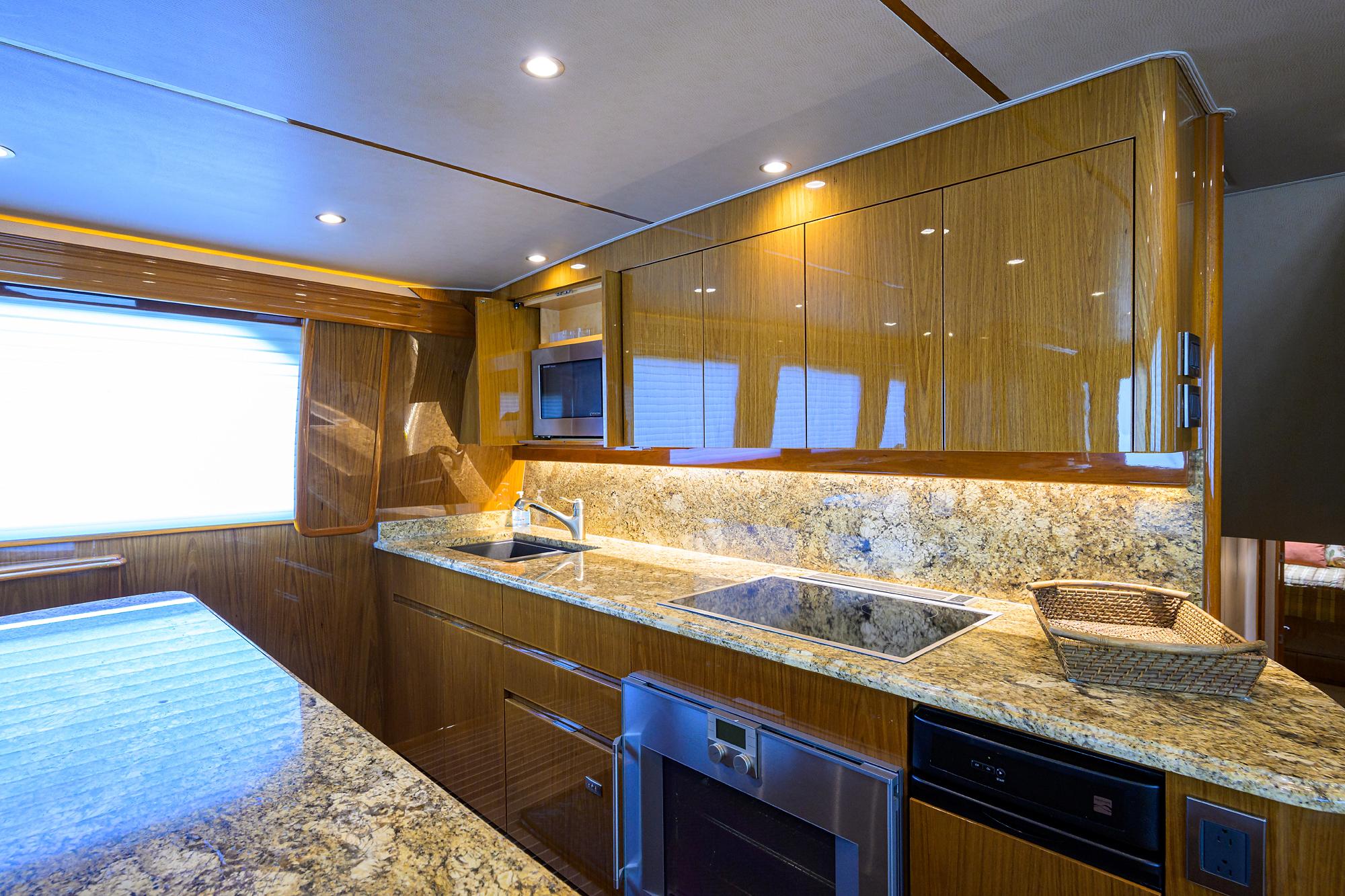 Viking 76 EGARIM - Galley Counters & Cabinets