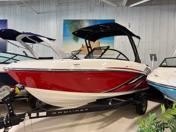 2023 Bayliner VR5 Bowrider