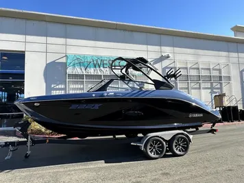 2024 Yamaha Boats 222 XE