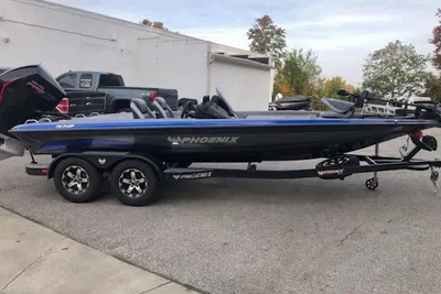 2024 Phoenix Bass Boats 721 Pro XP
