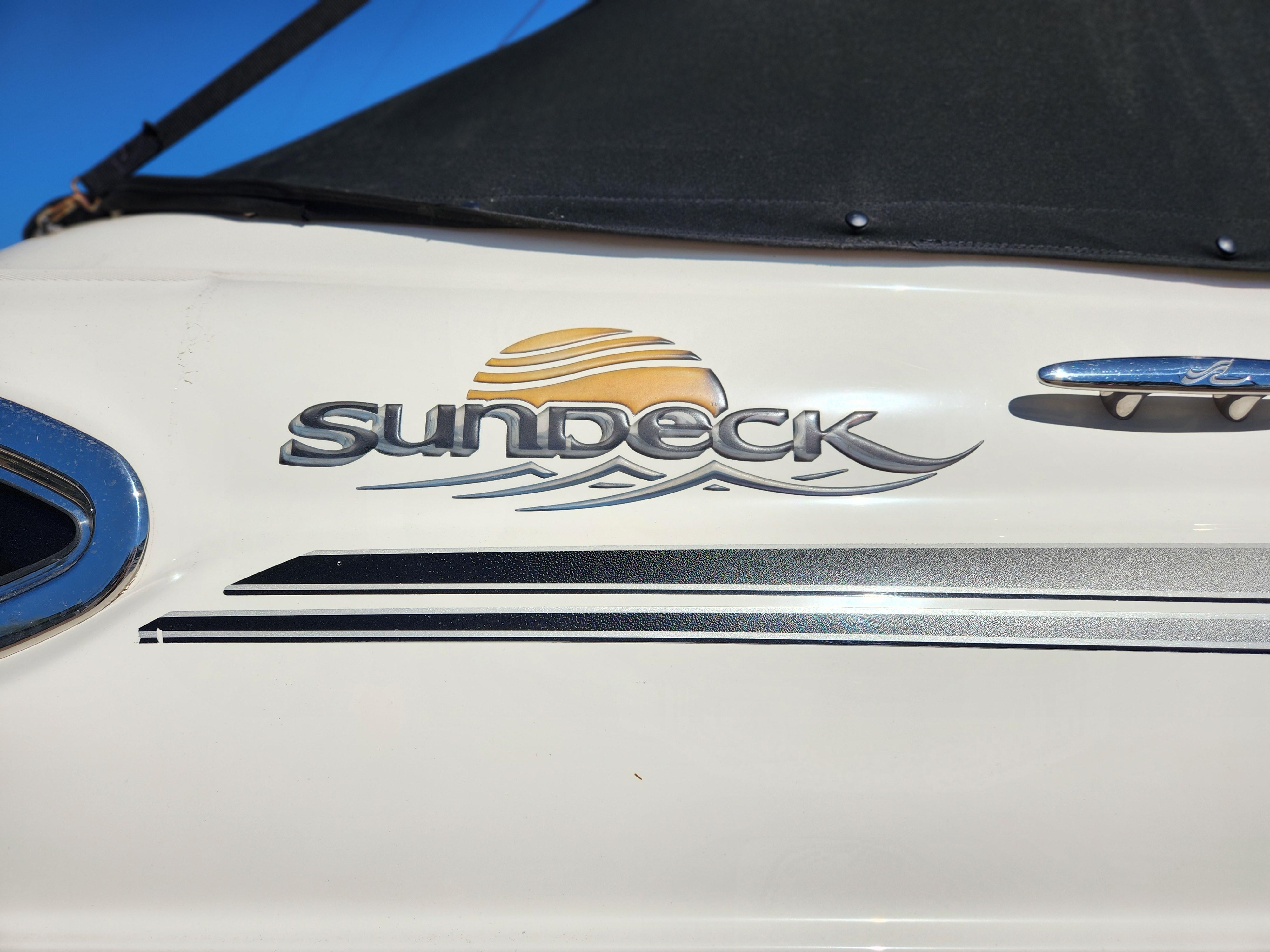 2007 Sea Ray 240 Sundeck