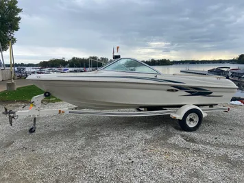 2000 Sea Ray 180 Bow Rider