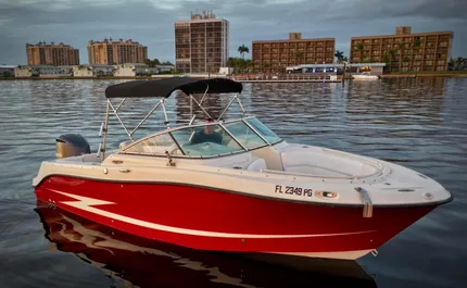 2012 Hydra-Sports 2300 DC