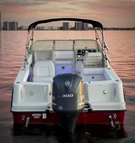 2012 Hydra-Sports 2300 DC