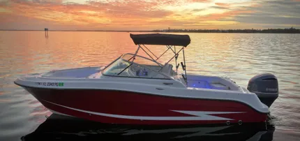 2012 Hydra-Sports 2300 DC