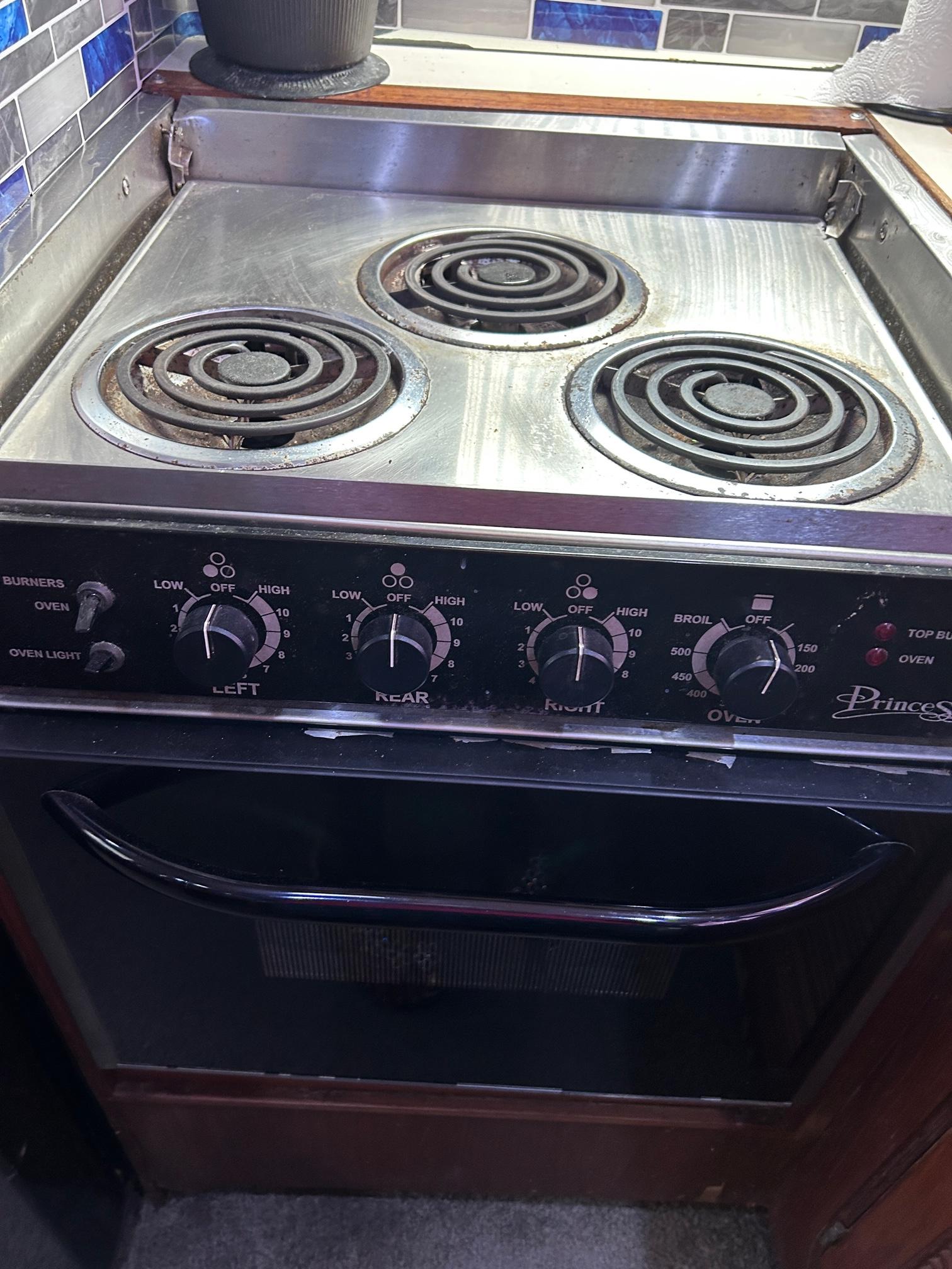 3 Burner Princess stove with oven