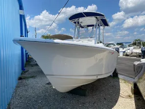 2016 Sea Hunt 225 Ultra