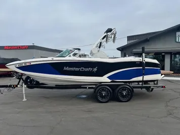 2017 MasterCraft X23