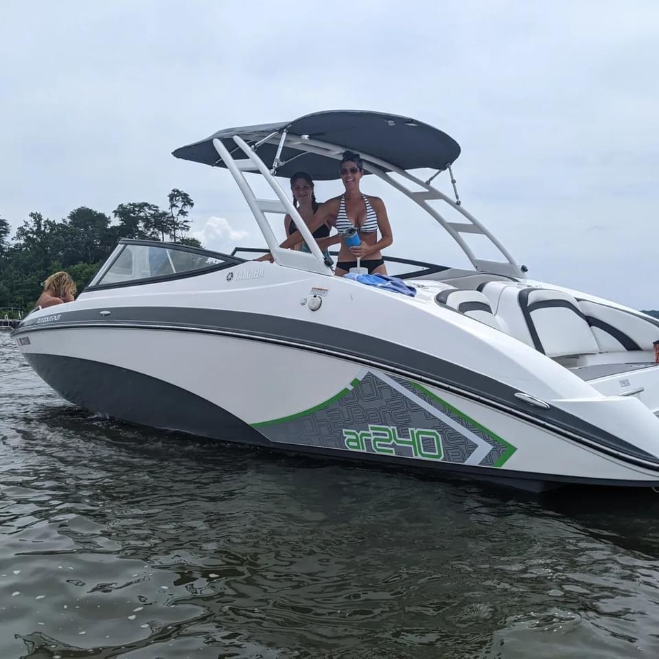 2016 Yamaha Boats AR240