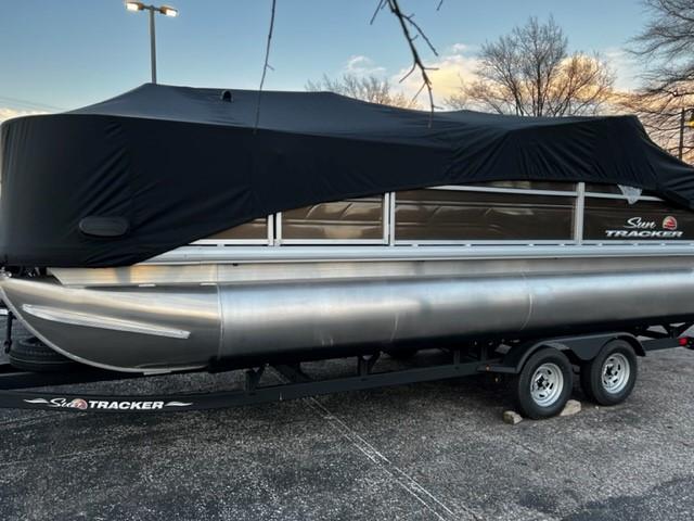  Sun Tracker Pontoon Boat Cover