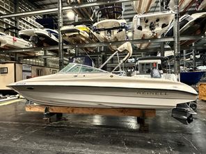 1999 Reinell 240 C