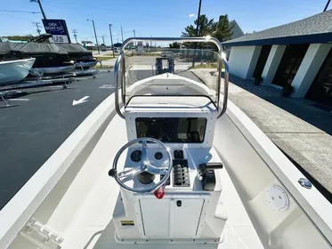 2024 May-Craft 1900 Center Console