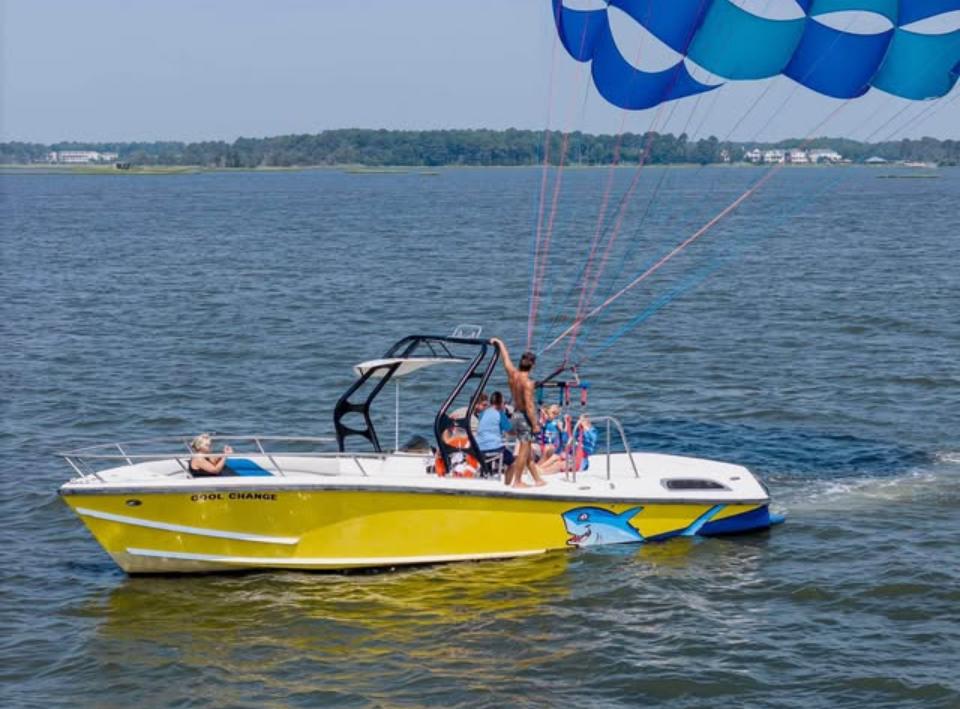 Used 2010 Centurion Flight 33 Parasail Boat, 19944 Fenwick Used 2010 Centurion Flight 33 Parasail Boat, 19944 Fenwick