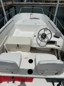 2010 Boston Whaler Supersport