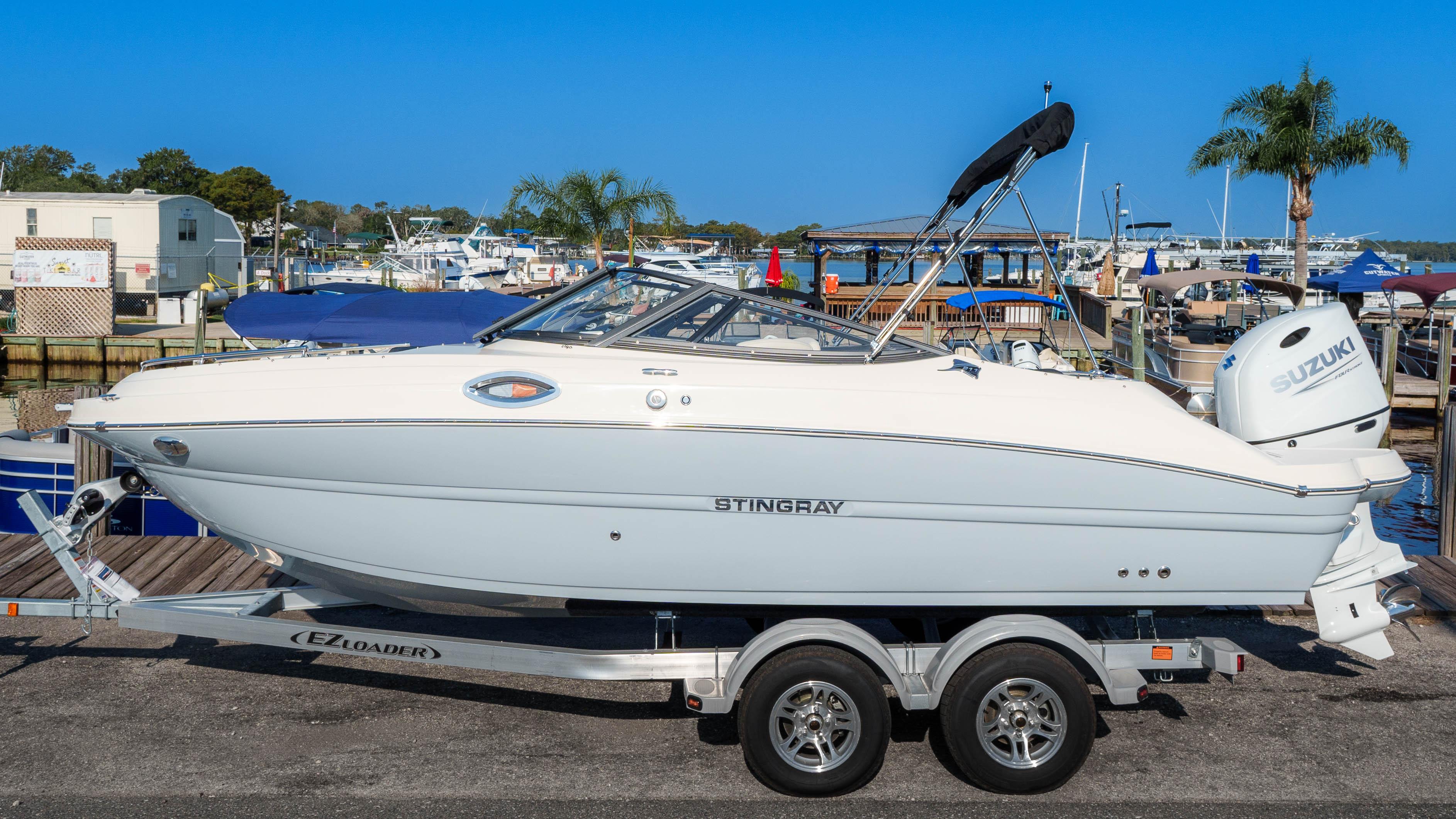New 2023 Stingray 211DC, 32003 Fleming Island - Boat Trader