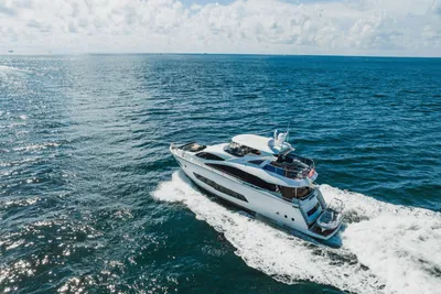 2019 Sunseeker 86 Yacht