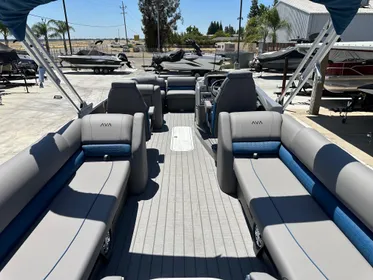 2024 Avalon Catalina Platinum - 25 FT Quad Lounger w/ 250HP Mercury Verado!