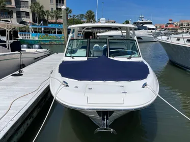 2020 Boston Whaler 32 VANTAGE