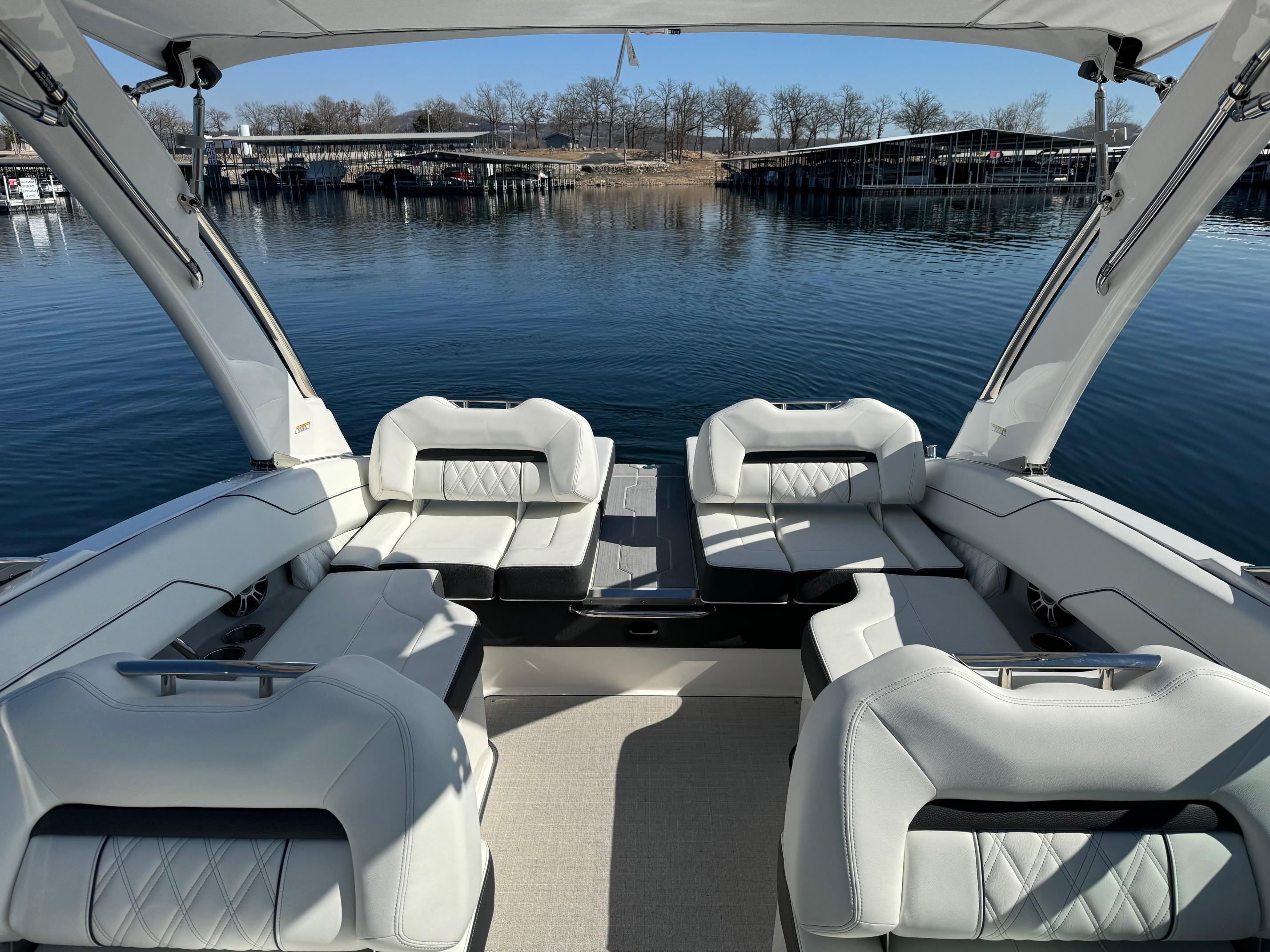 New 2024 Regal LS4, 65686 Kimberling City Boat Trader