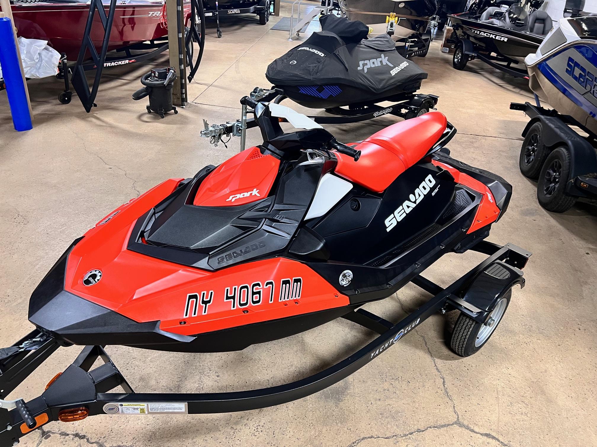 Used 2016 Sea-Doo Spark 3up - Rotax 900 HO ACE - iBR & Convenience ...