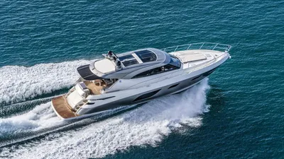2024 Riviera 6000 Sport Yacht