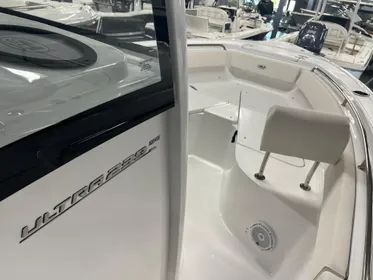 2024 Sea Hunt 239 Ultra SE