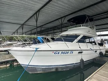 2000 Bayliner 3388 Command Bridge