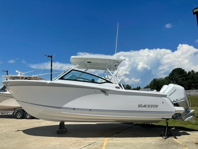 2023 Blackfin 272 DC