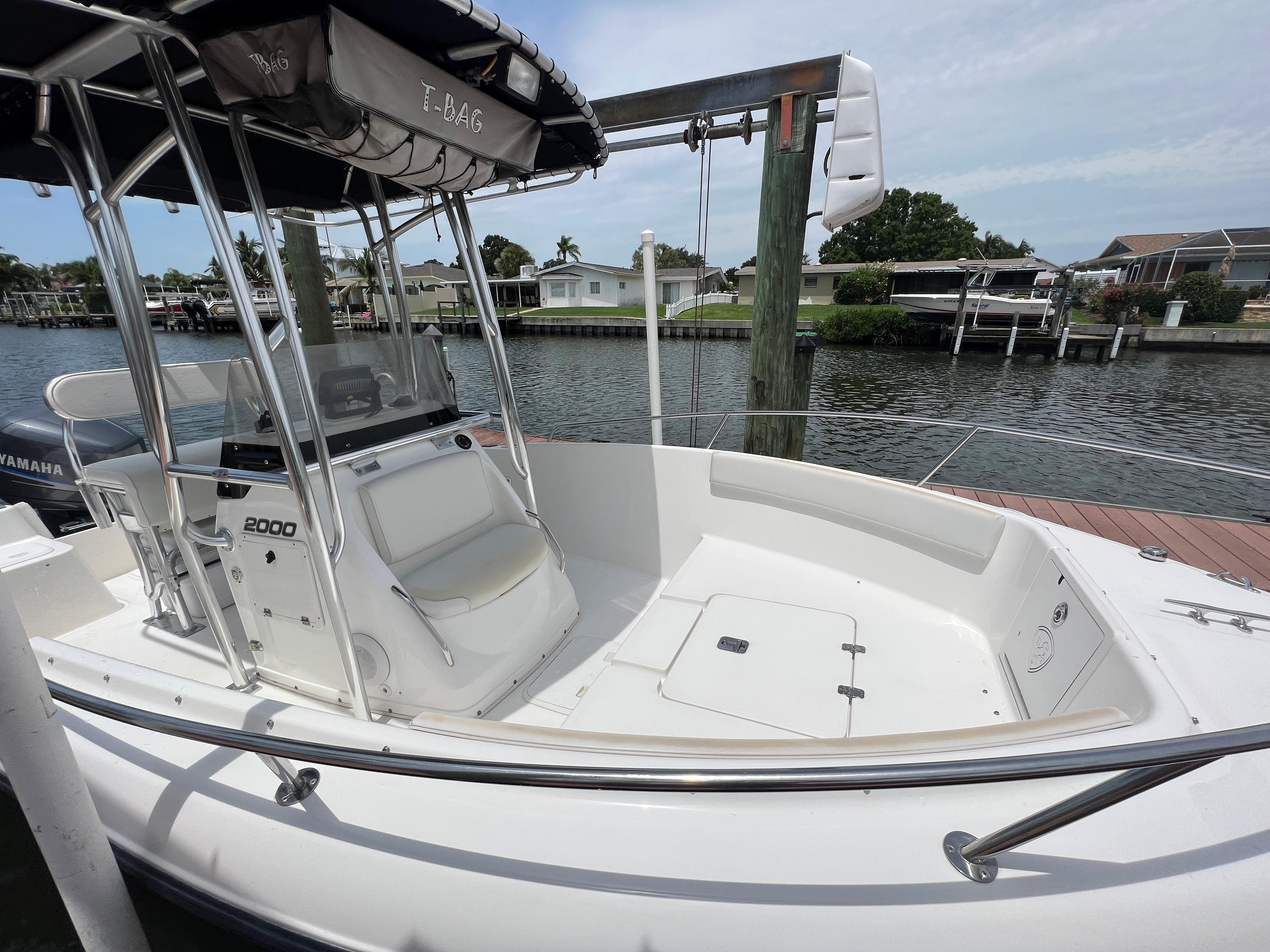 Used 2004 Century 2000 Center Console, 33611 Tampa - Boat Trader
