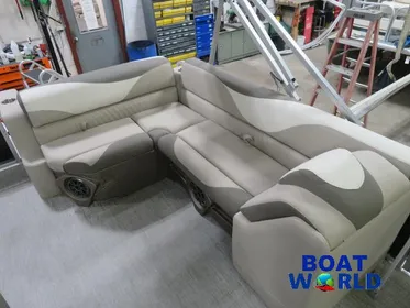 2024 Tahoe LTZ 2185 Cruise Rear Bench (CRB) Pontoon & Honda 4