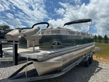 2024 Avalon Venture - 23 FT Fish N Cruise